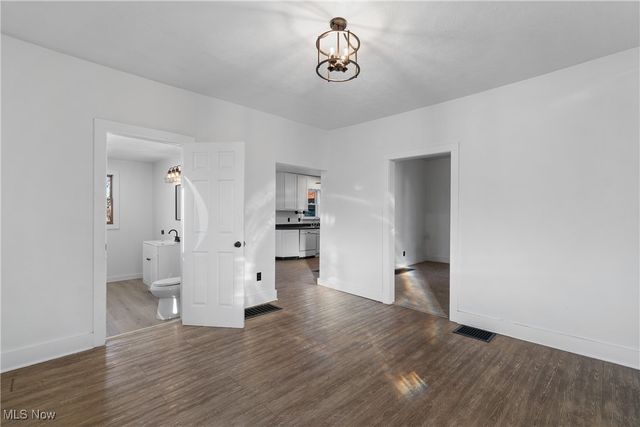 1021 Greenfield SW, Canton, OH 44706