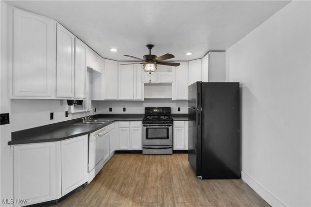 1021 Greenfield SW, Canton, OH 44706