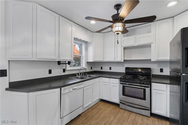 1021 Greenfield SW, Canton, OH 44706