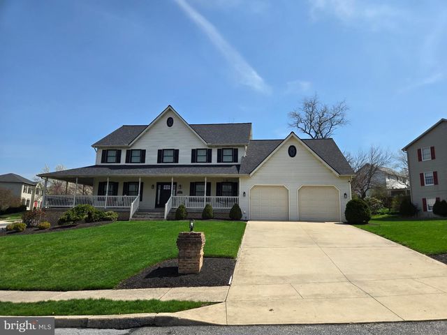 5762 NESBIT DR, Harrisburg, PA 17112