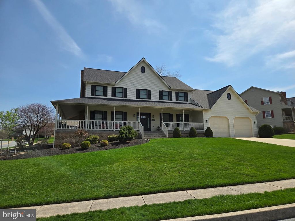 5762 NESBIT DR, Harrisburg, PA 17112