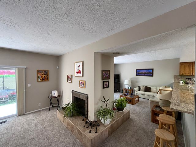 4408 Kellia Lane NE, Albuquerque, NM 87111