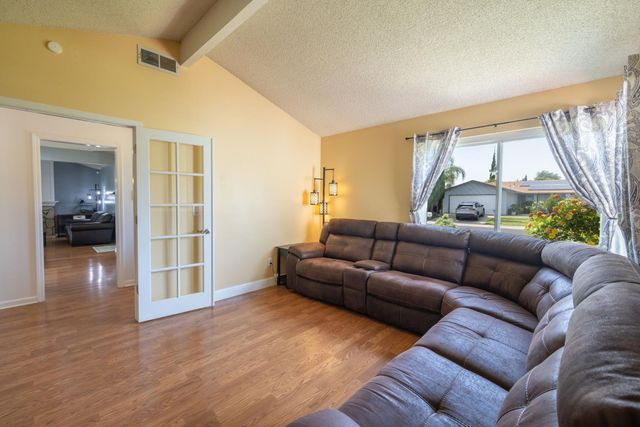 4329 Rose Valley Way, Sacramento, CA 95826