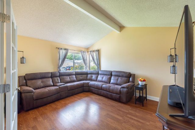 4329 Rose Valley Way, Sacramento, CA 95826