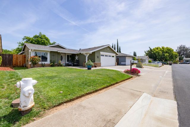4329 Rose Valley Way, Sacramento, CA 95826