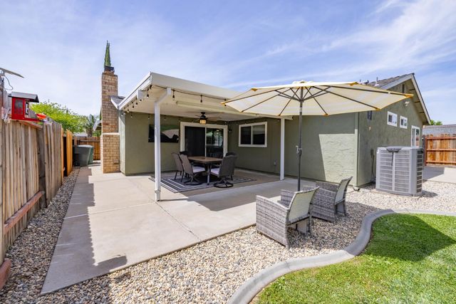4329 Rose Valley Way, Sacramento, CA 95826