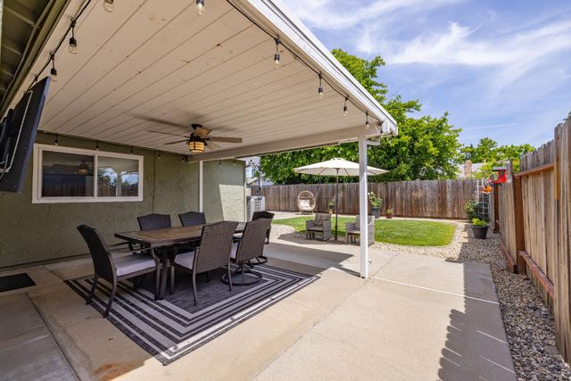 4329 Rose Valley Way, Sacramento, CA 95826