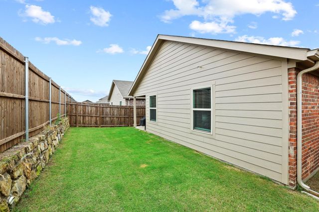 808 Corral Street, Royse City, TX 75189