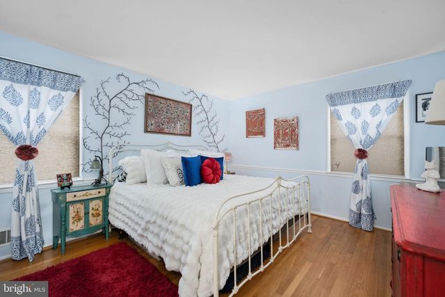 12335 OAKWOOD DR, Woodbridge, VA 22192