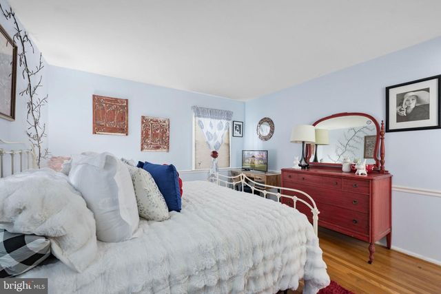 12335 OAKWOOD DR, Woodbridge, VA 22192