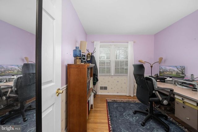 12335 OAKWOOD DR, Woodbridge, VA 22192