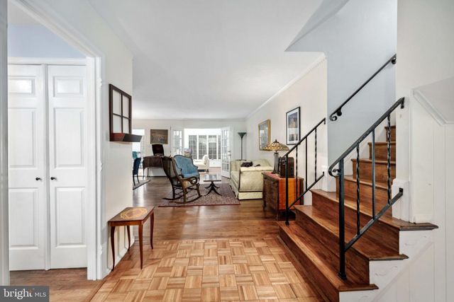 12335 OAKWOOD DR, Woodbridge, VA 22192