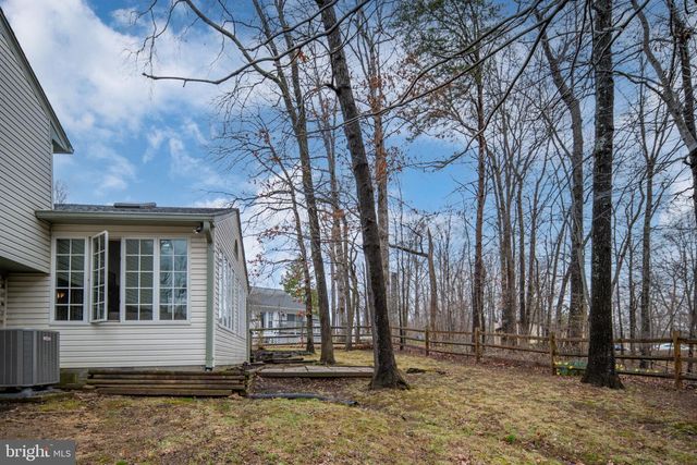 12335 OAKWOOD DR, Woodbridge, VA 22192