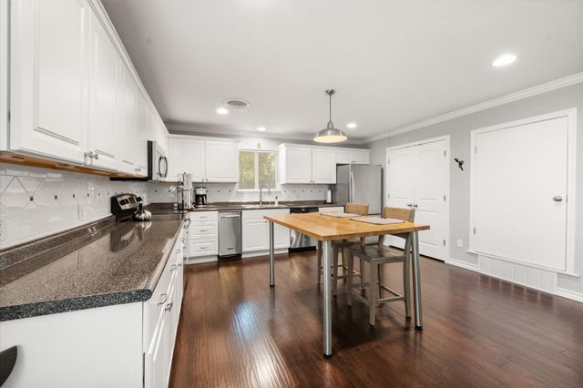 5609 Westcreek Drive, Fort Worth, TX 76133