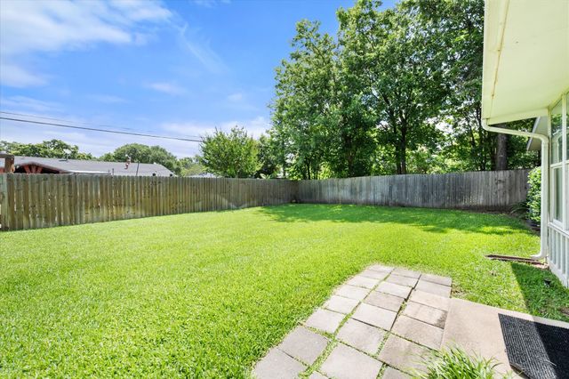 5609 Westcreek Drive, Fort Worth, TX 76133