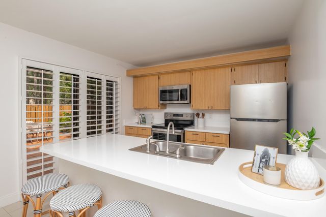 5821 58th Way, West Palm Beach, FL 33409