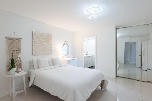 5821 58th Way, West Palm Beach, FL 33409