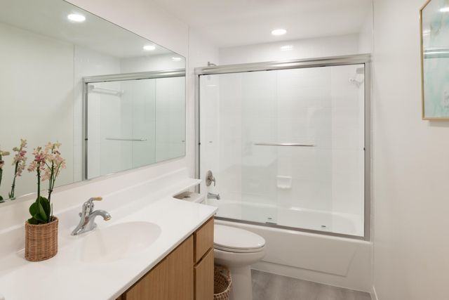 5821 58th Way, West Palm Beach, FL 33409