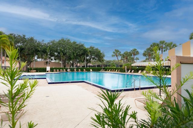 5821 58th Way, West Palm Beach, FL 33409