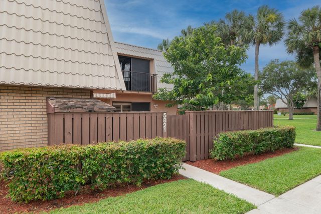 5821 58th Way, West Palm Beach, FL 33409