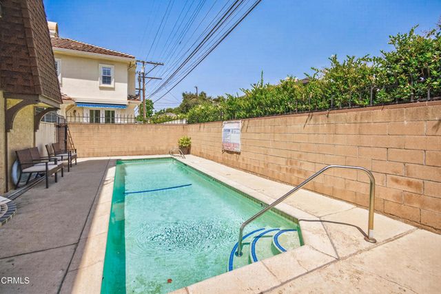 881 W Huntington Drive F, Arcadia, CA 91007