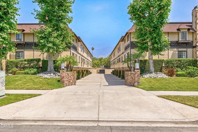 881 W Huntington Drive F, Arcadia, CA 91007