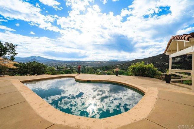 24513 Tesoro, Ramona, CA 92065