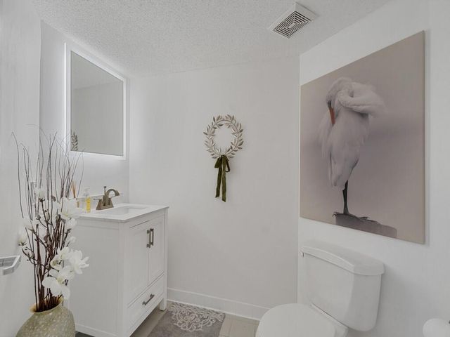 3880 N Highway A1a 901, Fort Pierce, FL 34949