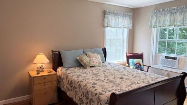 5 Grace Dr, Hudson, NH 03051