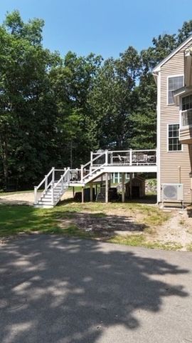 5 Grace Dr, Hudson, NH 03051