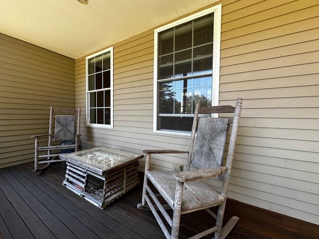 5 Grace Dr, Hudson, NH 03051