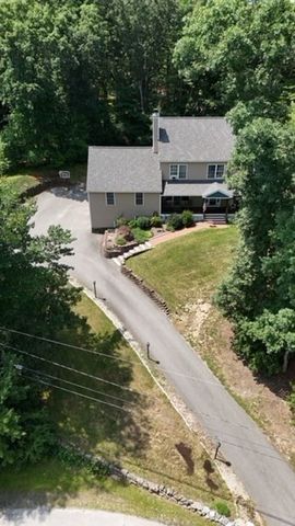 5 Grace Dr, Hudson, NH 03051
