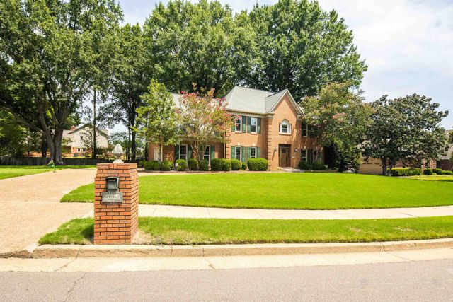 9190 EAST BRIDGE DR, Germantown, TN 38139