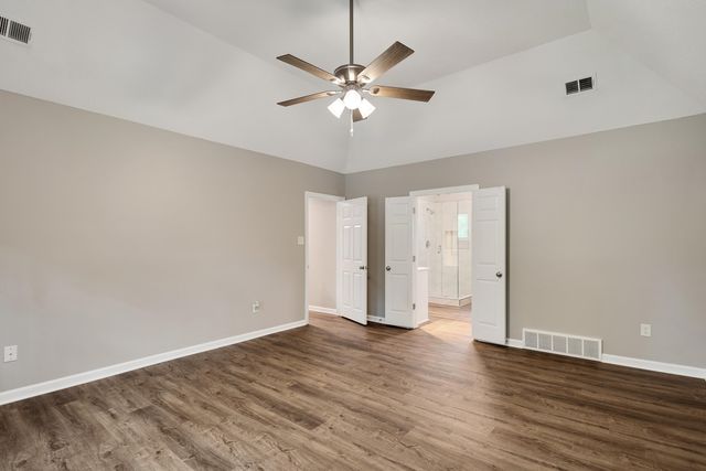 9190 EAST BRIDGE DR, Germantown, TN 38139