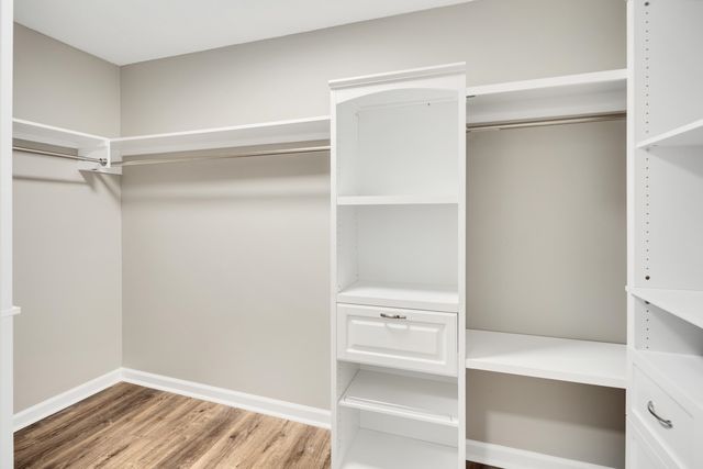 9190 EAST BRIDGE DR, Germantown, TN 38139