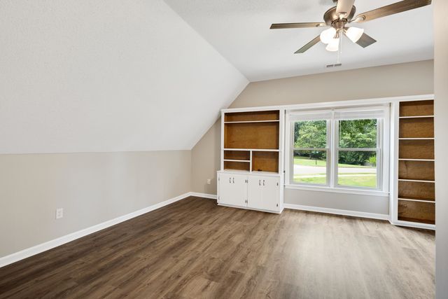 9190 EAST BRIDGE DR, Germantown, TN 38139