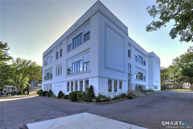 91 Stowe Avenue APT 203, Milford, CT 06460