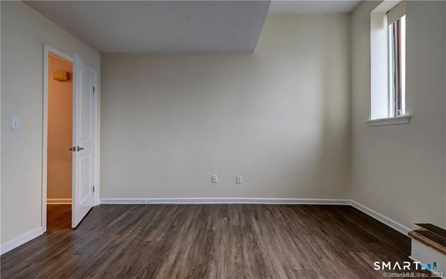 91 Stowe Avenue APT 203, Milford, CT 06460