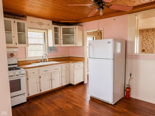 412 Elva Street, Anderson, IN 46013