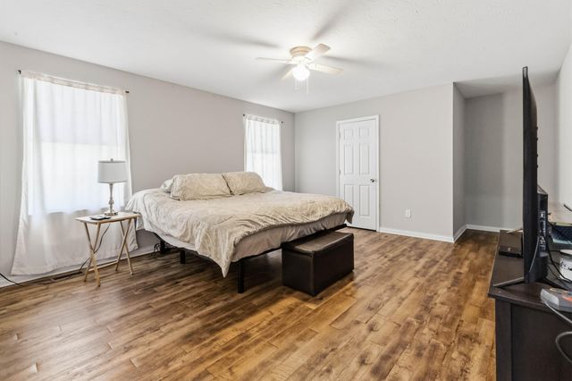 135 Country Acres Drive, Somerset, KY 42503