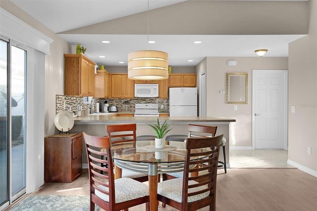 1943 NEEDLEWOOD LANE, The Villages, FL 32162