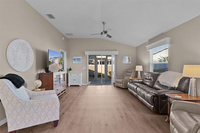 1943 NEEDLEWOOD LANE, The Villages, FL 32162