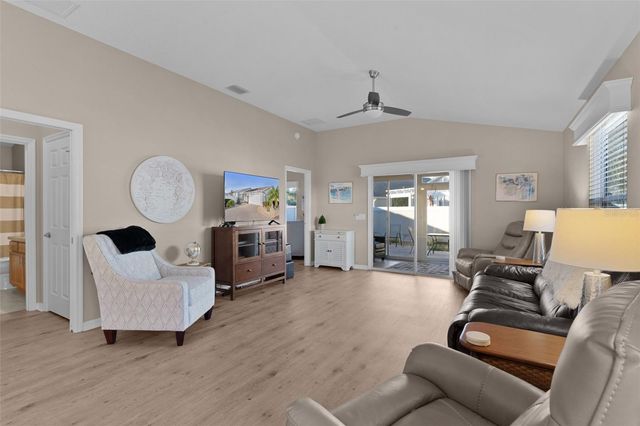 1943 NEEDLEWOOD LANE, The Villages, FL 32162