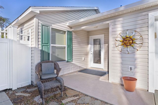 1943 NEEDLEWOOD LANE, The Villages, FL 32162