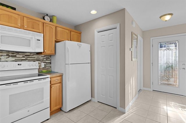 1943 NEEDLEWOOD LANE, The Villages, FL 32162