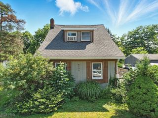 8505 Olde 8 Road, Northfield Center, OH 44067