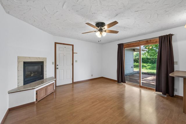 922 23rd Avenue NW, New Brighton, MN 55112