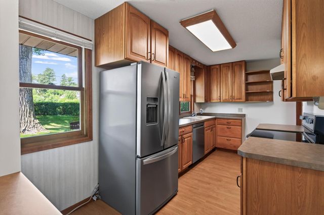 922 23rd Avenue NW, New Brighton, MN 55112