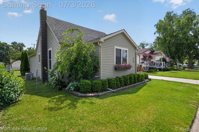425 S 7th Street, Brighton, MI 48116
