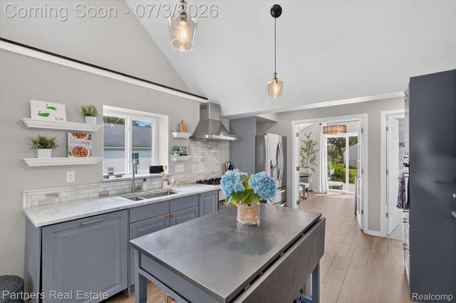 425 S 7th Street, Brighton, MI 48116